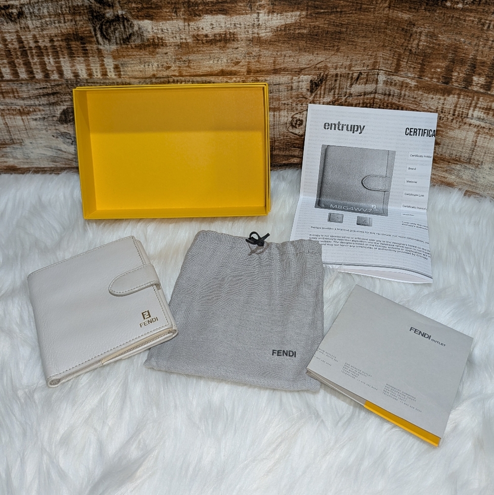 Fendi Bifold White All Leather Wallet